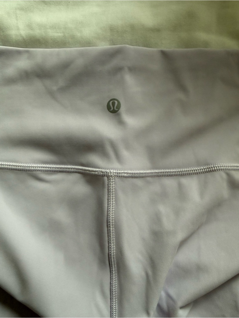 lululemon High-Rise Leggings LAVENDER color size 4